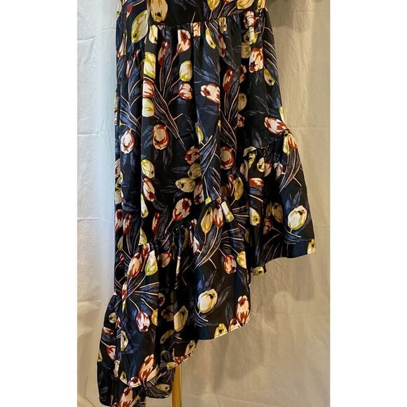NWT 5a7 Cinq à Sept Dress 100% SILK Asymm Hemline Flutter Sleeve Tulip Floral 0 - Picture 4 of 13